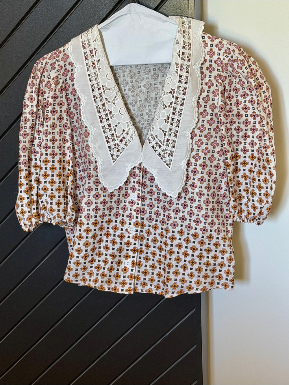 NWOT! Maje top with detachable lace collar. Size S. NEVER WORN!